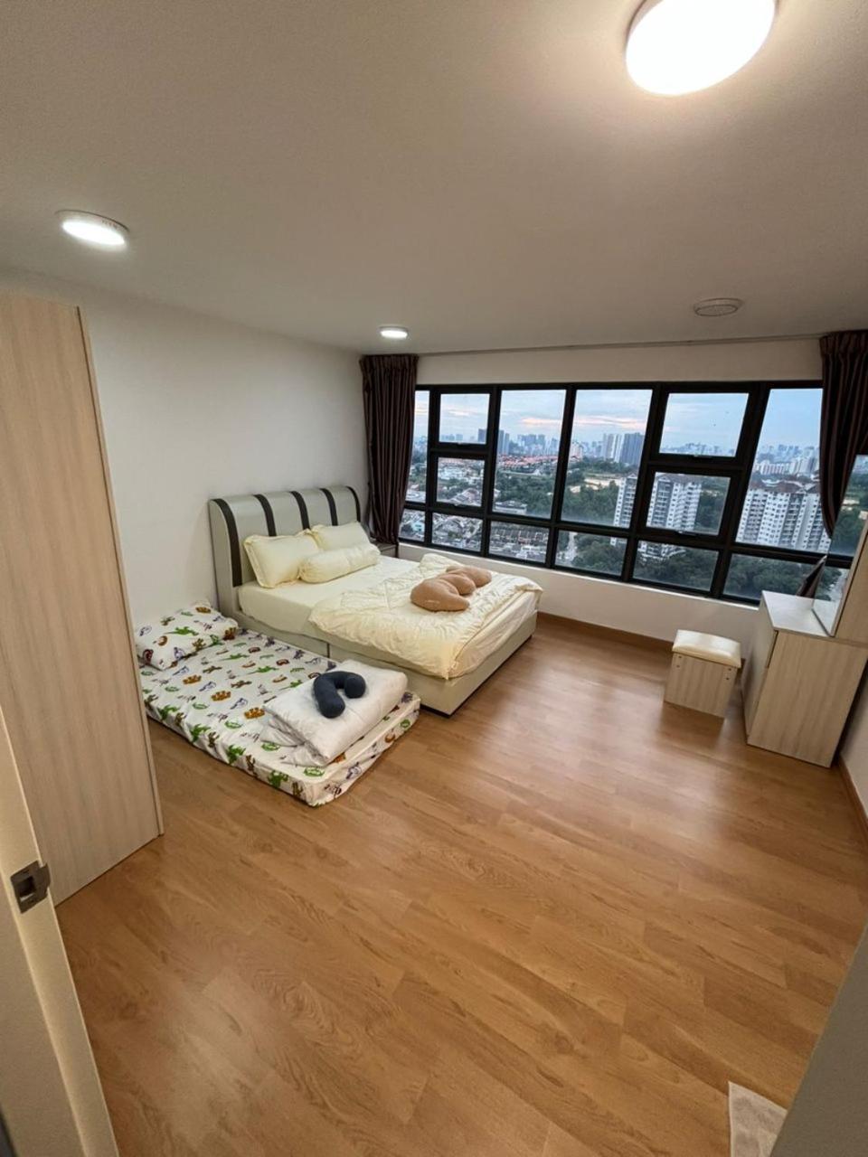 Eko Cheras Kid's Friendly 3 Bedroom Washing Machines Wi-fi Appartement