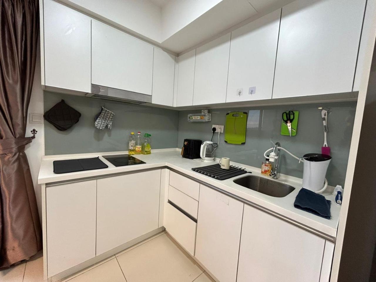 Pangsapuri Eko Cheras Kid's Friendly 3 Bedroom Washing Machines Wi-fi
