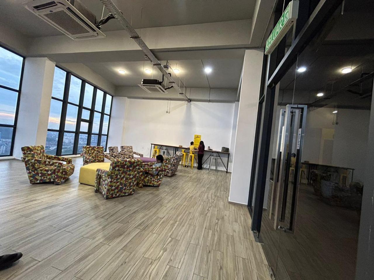 Pangsapuri Eko Cheras Kid's Friendly 3 Bedroom Washing Machines Wi-fi *