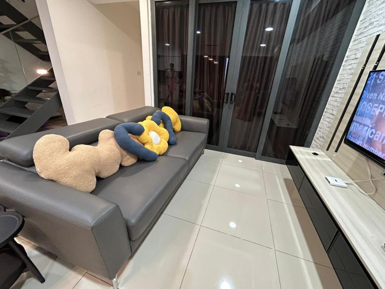 Pangsapuri Eko Cheras Kid's Friendly 3 Bedroom Washing Machines Wi-fi Kuala Lumpur