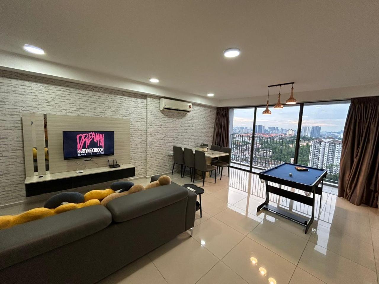 Eko Cheras Kid's Friendly 3 Bedroom Washing Machines Wi-fi Pangsapuri